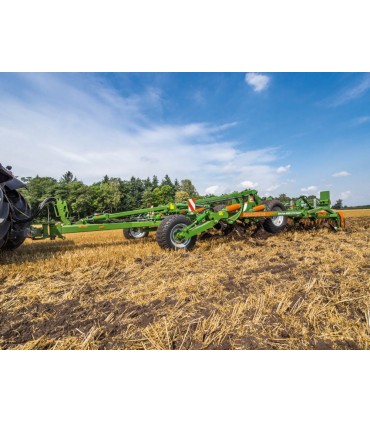 AMAZONE MODELO CENIUS